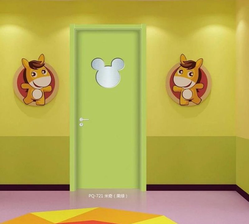 幼儿园门:一扇安全与温暖交织的大门